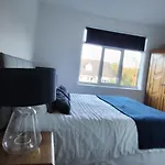 The Willows, Bed & Breakfast *